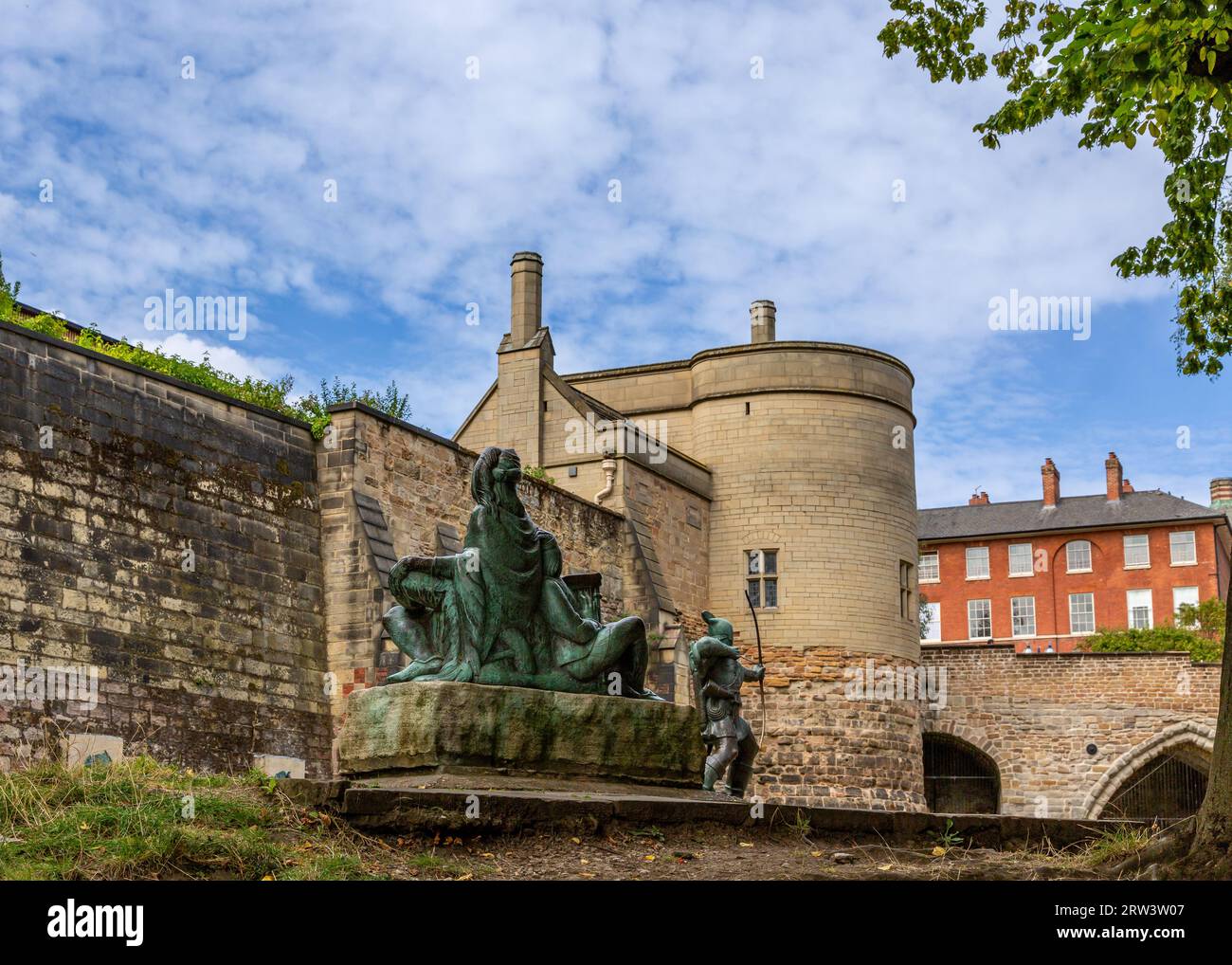 Steinmauern außen am Nottingham Castle mit Statuen. Stockfoto