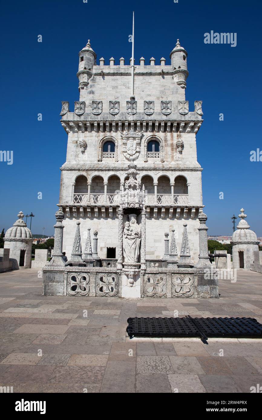 Belem Tower in Lissabon, Portugal. Portugiesische Architektur im manuelinischen Stil aus dem 16. Jahrhundert Stockfoto