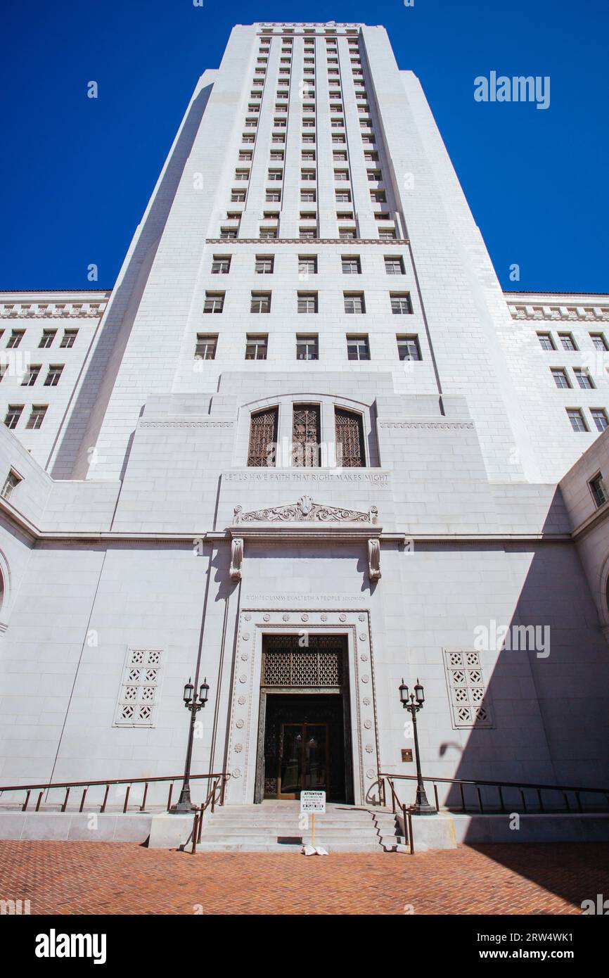 Los Angeles City Hall an einem klaren heißen Sommertag in Los Angeles, Kalifornien, USA Stockfoto