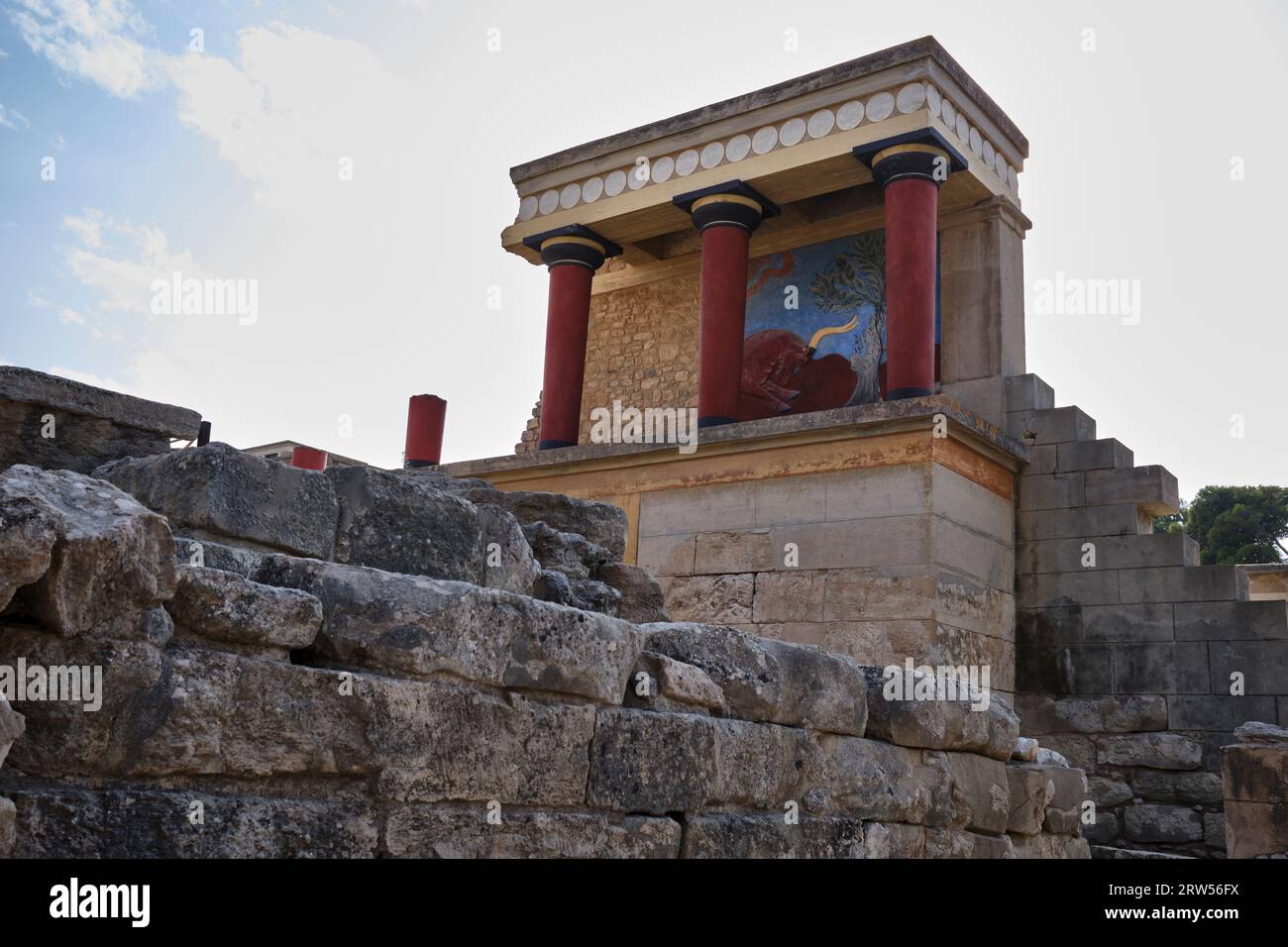 Die Ruinen des Knossos-Palastes, die wichtigste archäologische Stätte aus der Bronzezeit in Heraklion, an der Nordküste der Insel Kreta, Griechenland Stockfoto