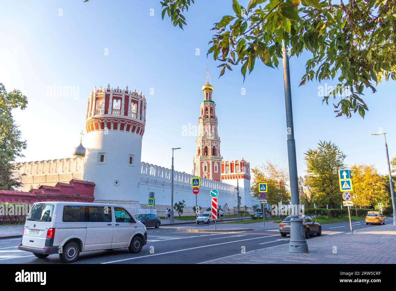Moskau, Russland - 08.06.2023 - Aufnahme eines der ältesten und berühmten Nowovidewitschij-Konvents Stockfoto