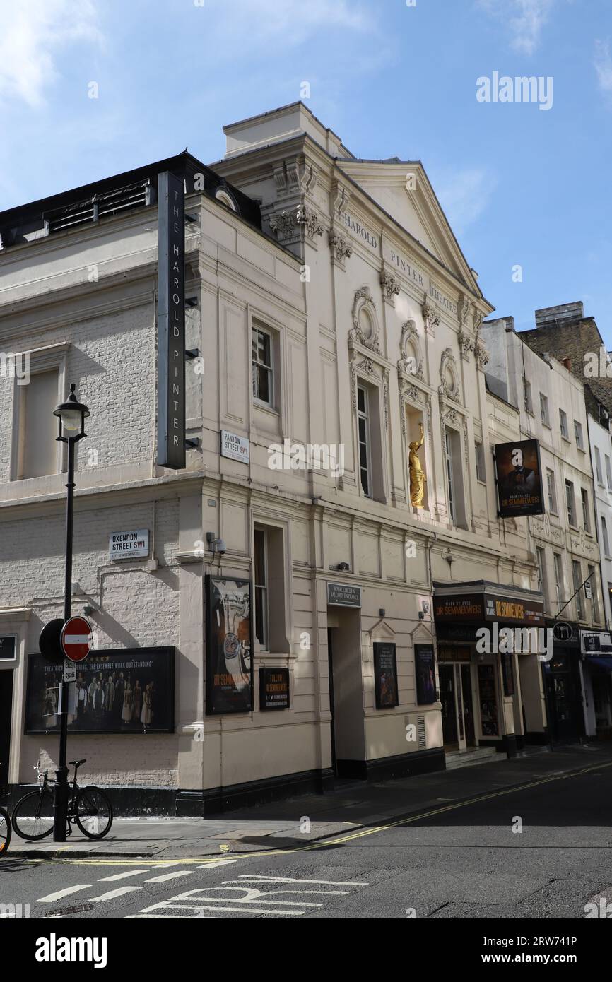 Dr. Semmelweis im Harold Pinter Theatre, London, UK September 2023 Stockfoto