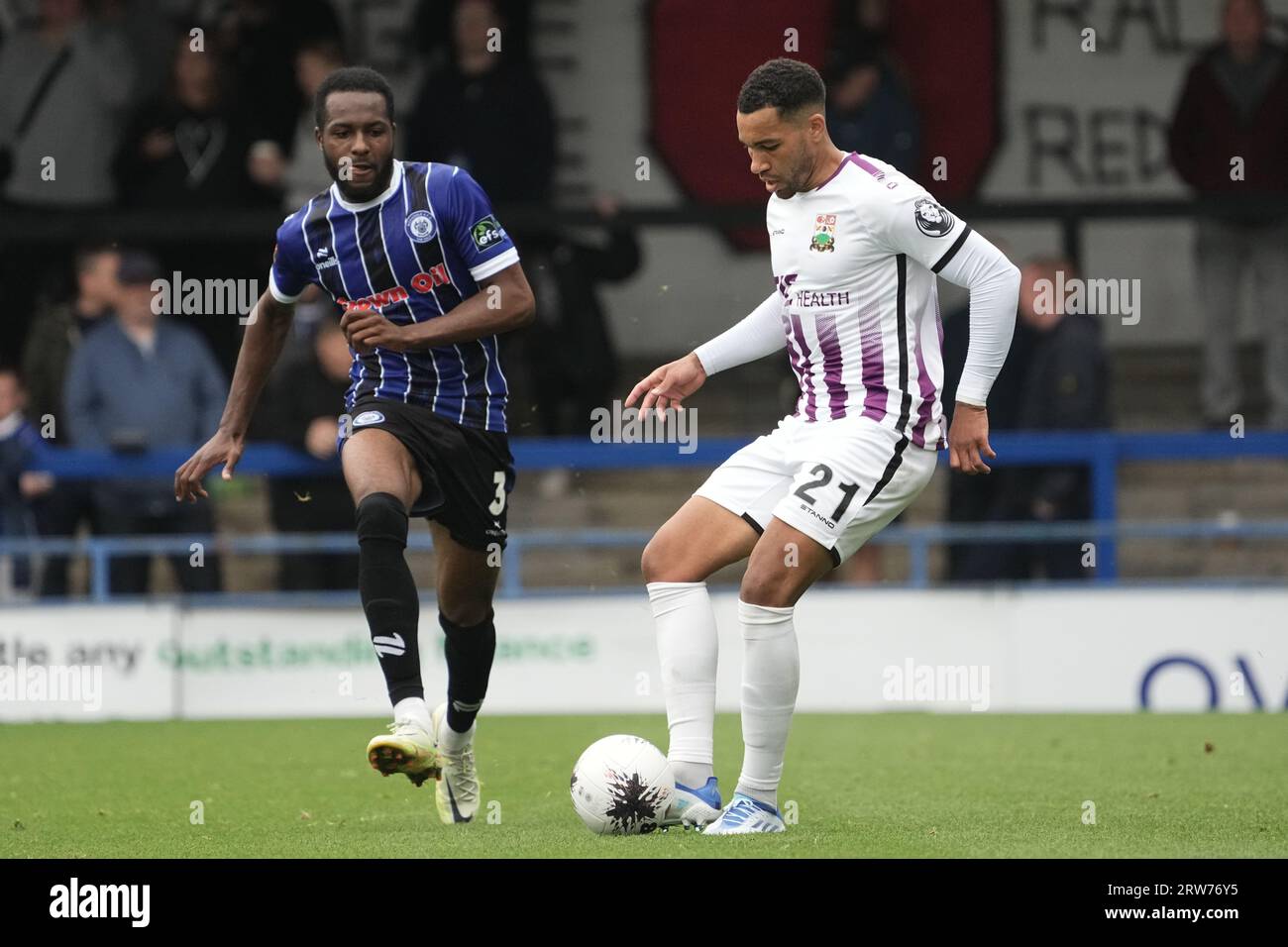 Rochdale gegen Barnet 16. September 2023 in der Crown Oil Arena. Vanarama National League Rochdale 4 gegen Barnet 2 Stockfoto