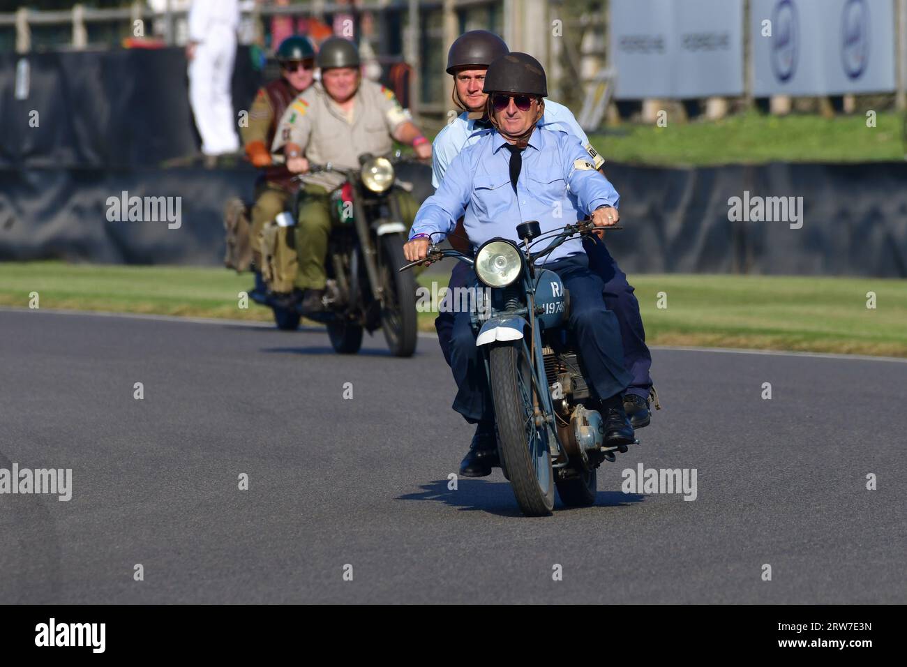 Track Parade - Motorradfest, ca. 200 Motorräder in den Morgenparaderunden, einschließlich Beiwagen-Outfits und Motortrikes, BMW Motorrad c Stockfoto