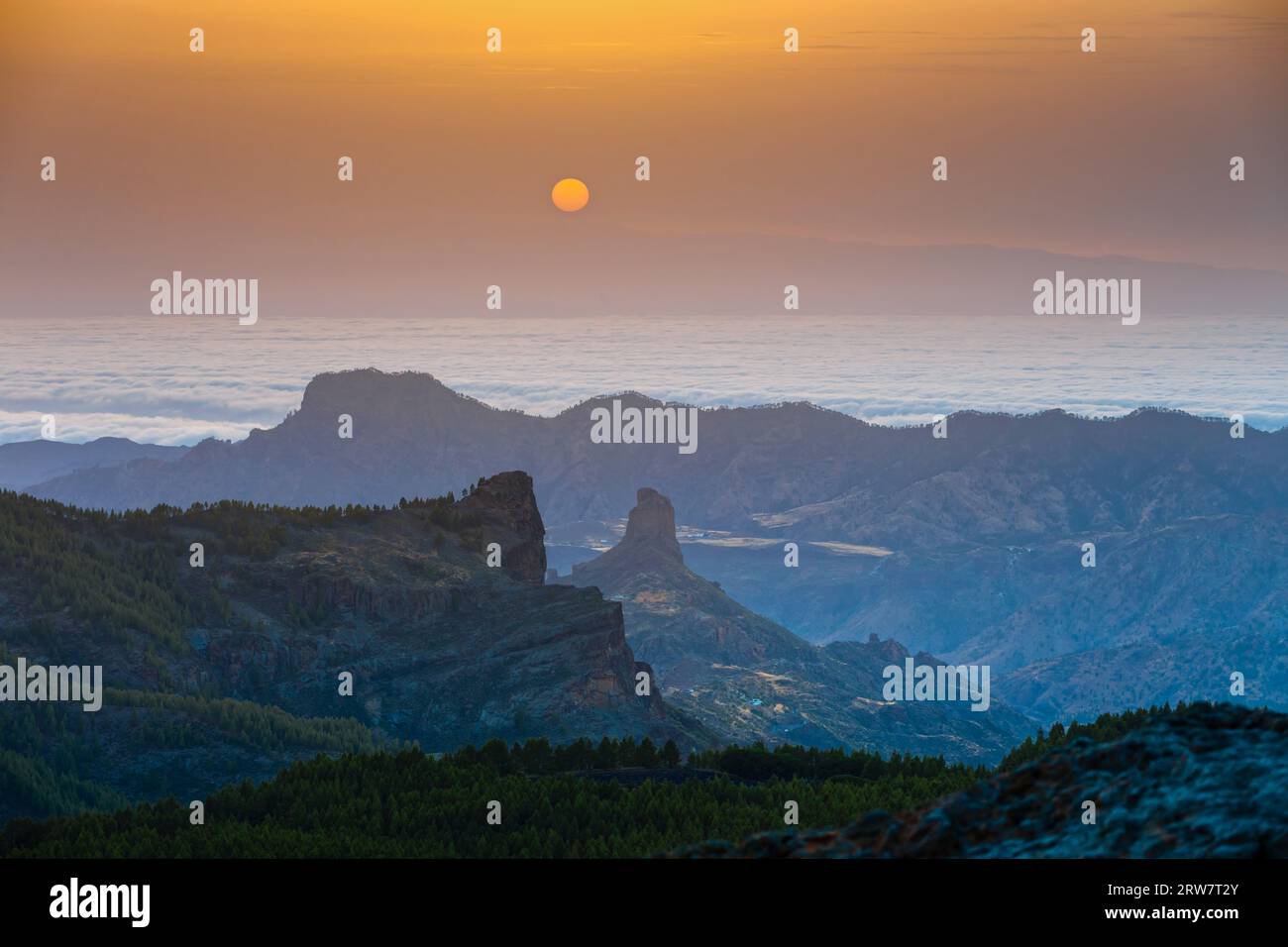 Sonnenuntergang vom Gipfel des Pico de las Nieves, Gran Canaria Island. Stockfoto