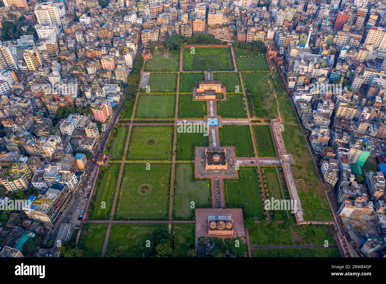 Die Festung Lalbagh, auch bekannt als Fort Aurangabad, ist ein unvollendeter Komplex aus dem 17. Jahrhundert, der sich im Herzen der Altstadt von Dhaka befindet Stockfoto