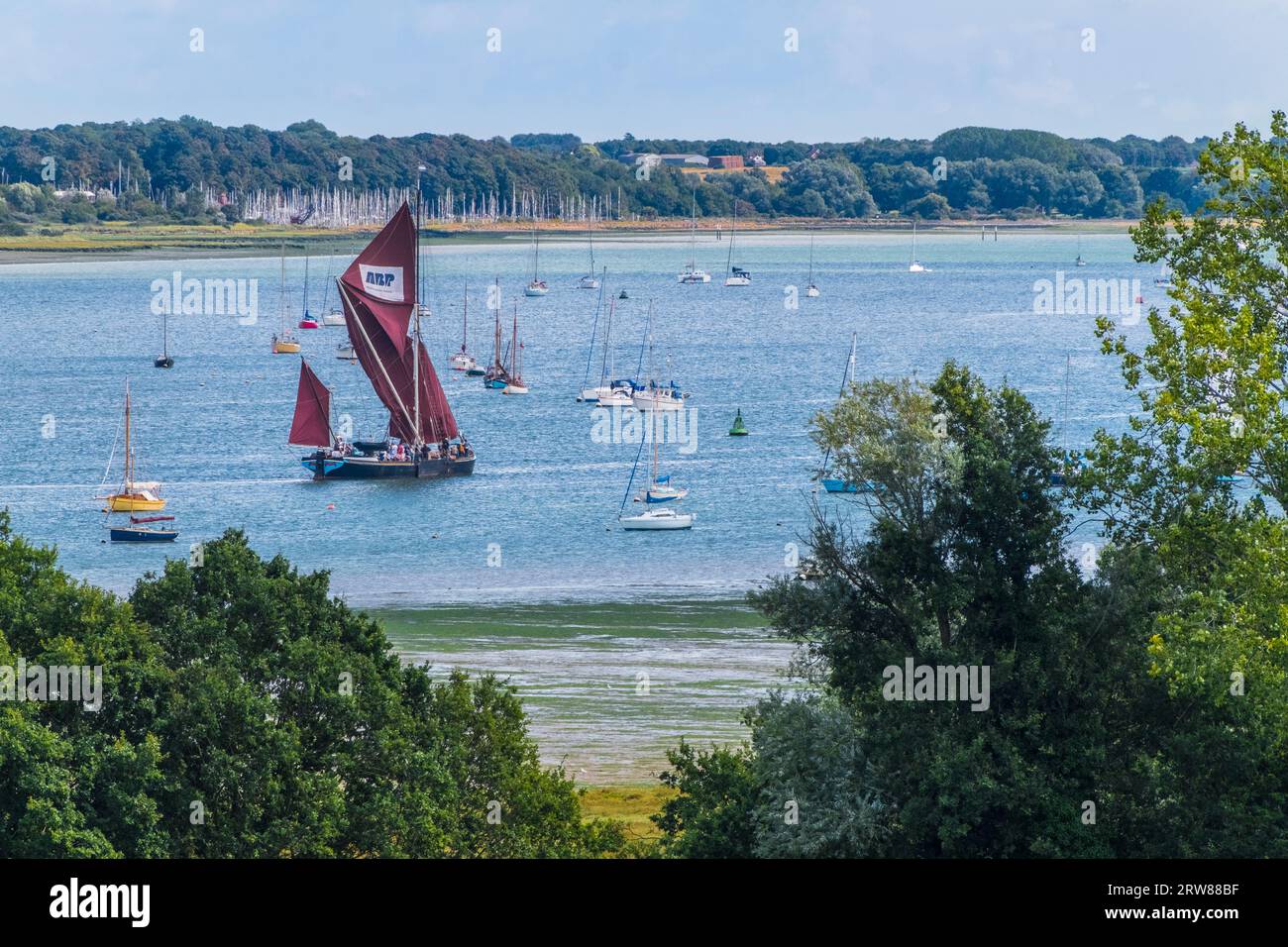 'Victor' ein traditionelles Segelboot aus dem 19. Jahrhundert auf dem Fluss Orwell, Suffolk, East Anglia, Großbritannien. Stockfoto