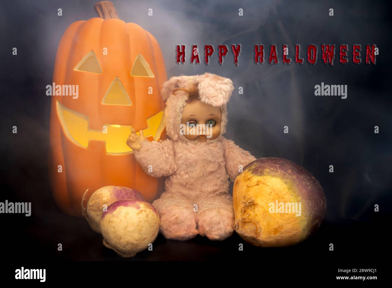 Eine gruselige antike Puppe für Hallows EVE Stockfoto