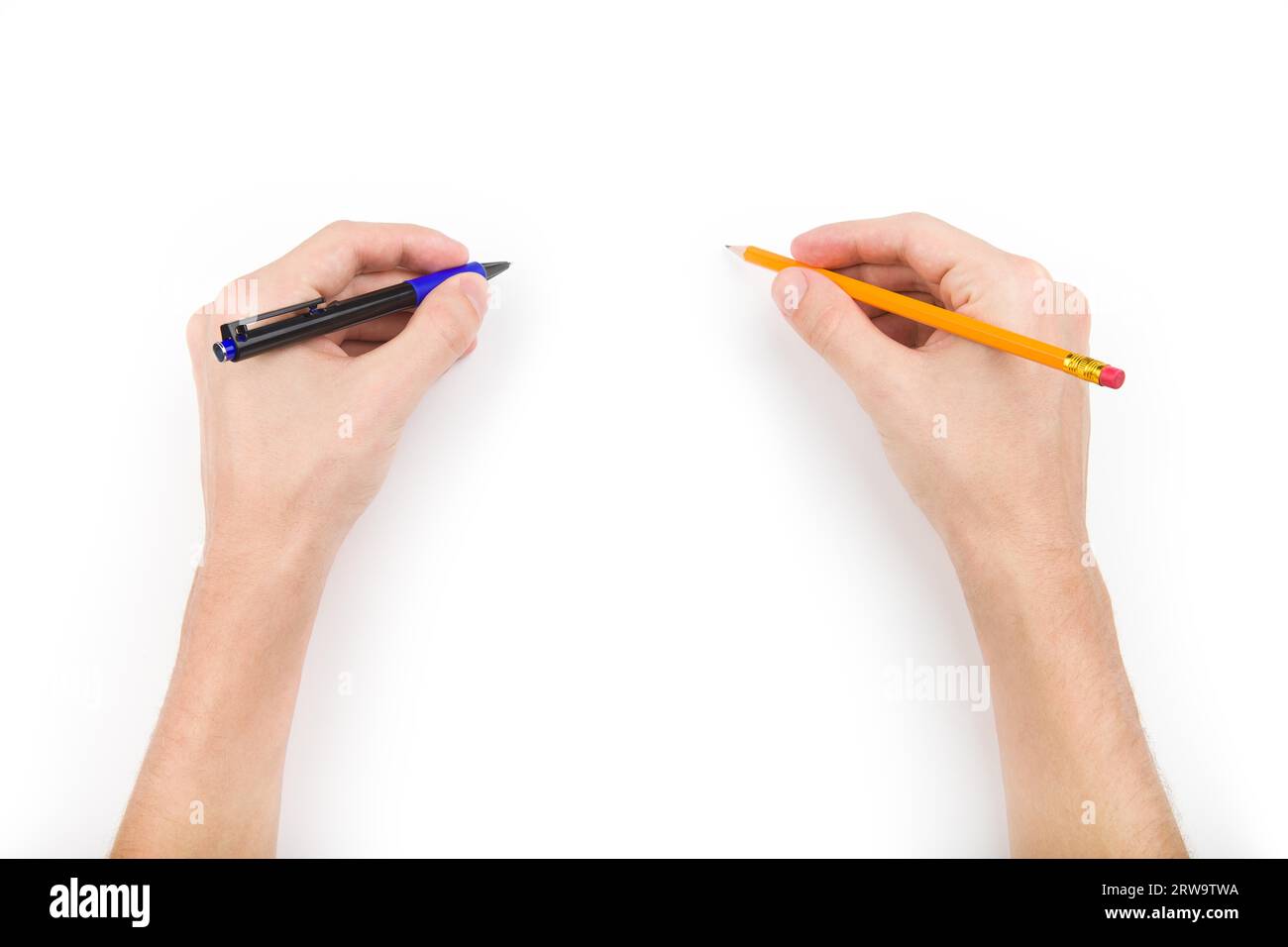 Menschliche Hände mit Stift und Bleistift mit Platz für Text Stockfoto