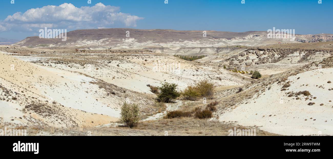 Trockene Halbwüste in Kappadokien, Türkei Stockfoto