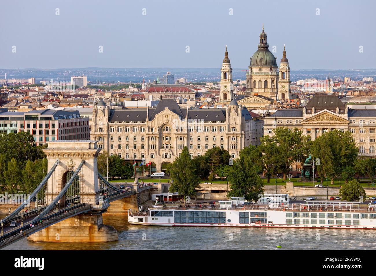 Stadt Budapest in Ungarn malerische Landschaft, Blick von der Donauseite Stockfoto