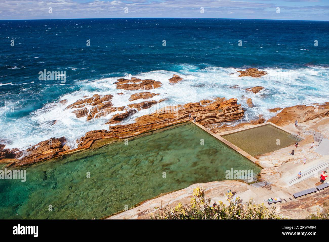 Der berühmte Blue Pool an einem kühlen Herbstnachmittag in Bermagui, New South Wales, Australien Stockfoto