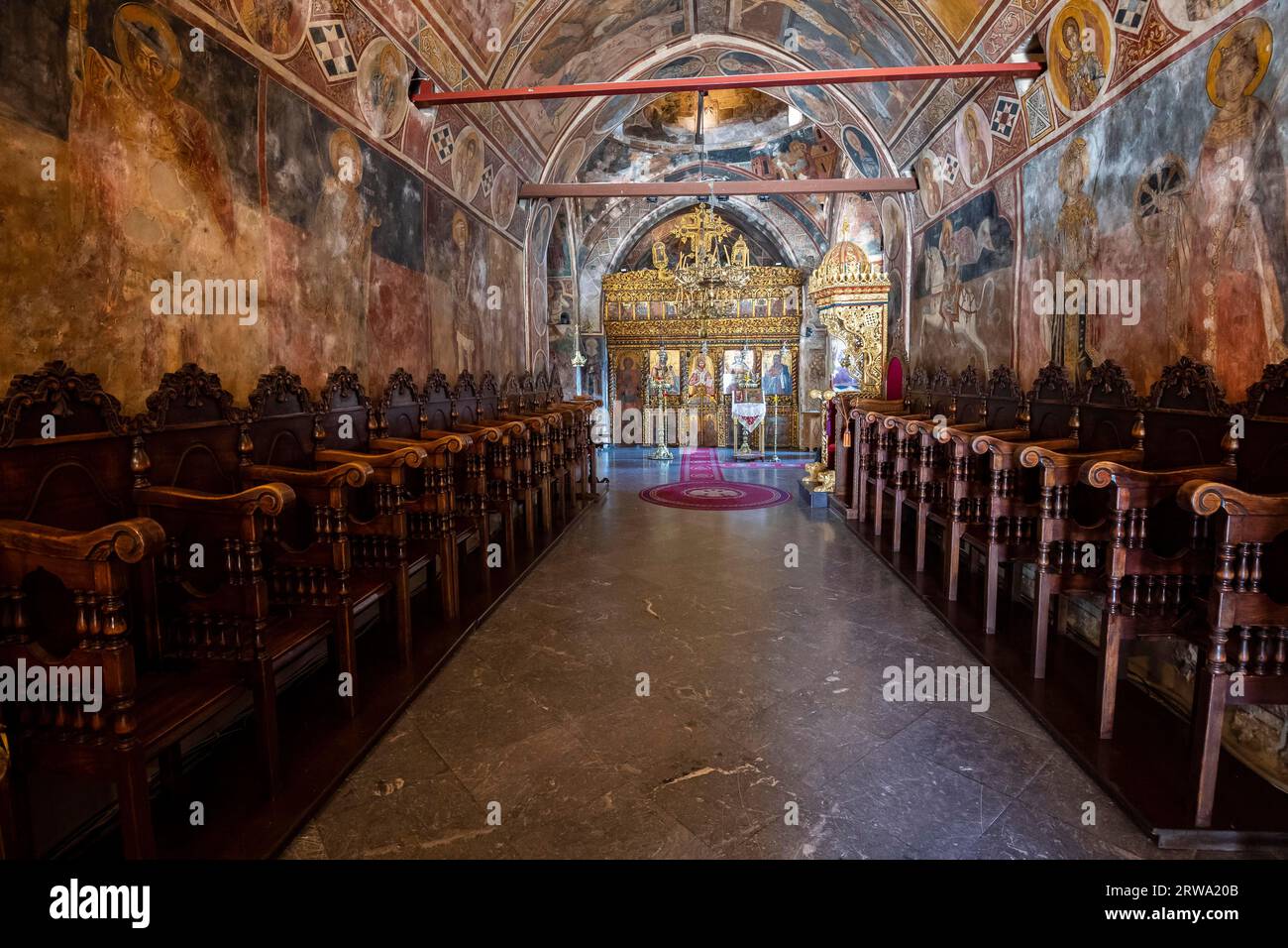 Inneneinrichtung, Altar, Fresken, Kloster Moni Thari in der Nähe von Laerma aus dem 12. Jahrhundert, dem Heiligen Michael, einer der wichtigsten Ordensleute Stockfoto