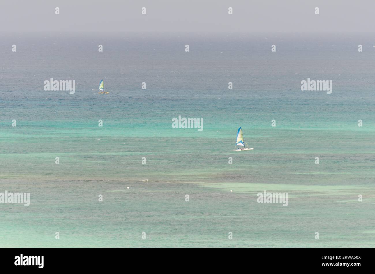 Luftaufnahme der Boote von der Westküste in Aruba-Insel in der Karibik Stockfoto