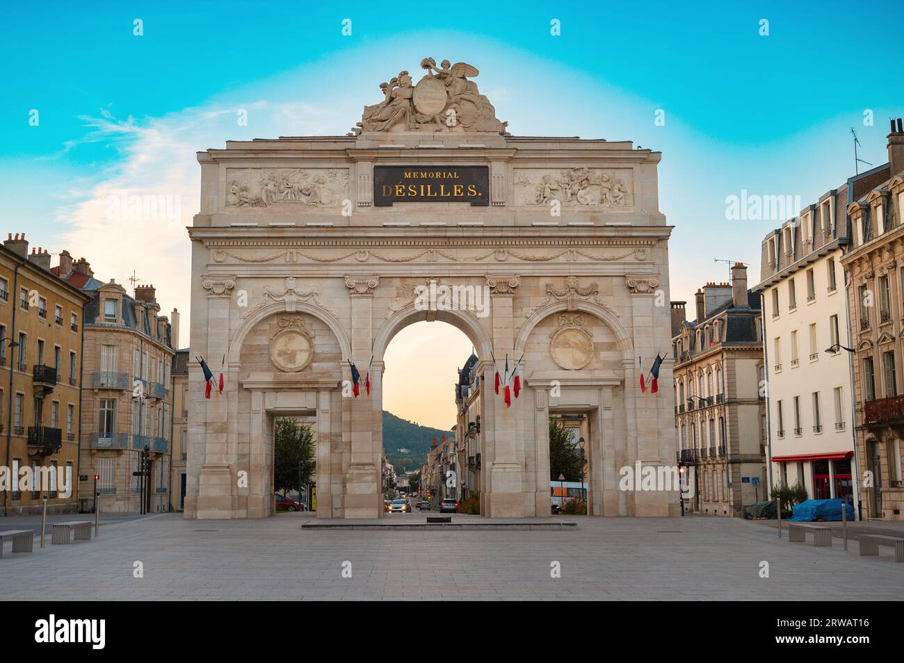 Porte Desilles, Gedenktor in Nancy, Frankreich, Place du Luxembourg, historisches Denkmal zum Gedenken an die Opfer des amerikanischen revolutionären Krieges Stockfoto