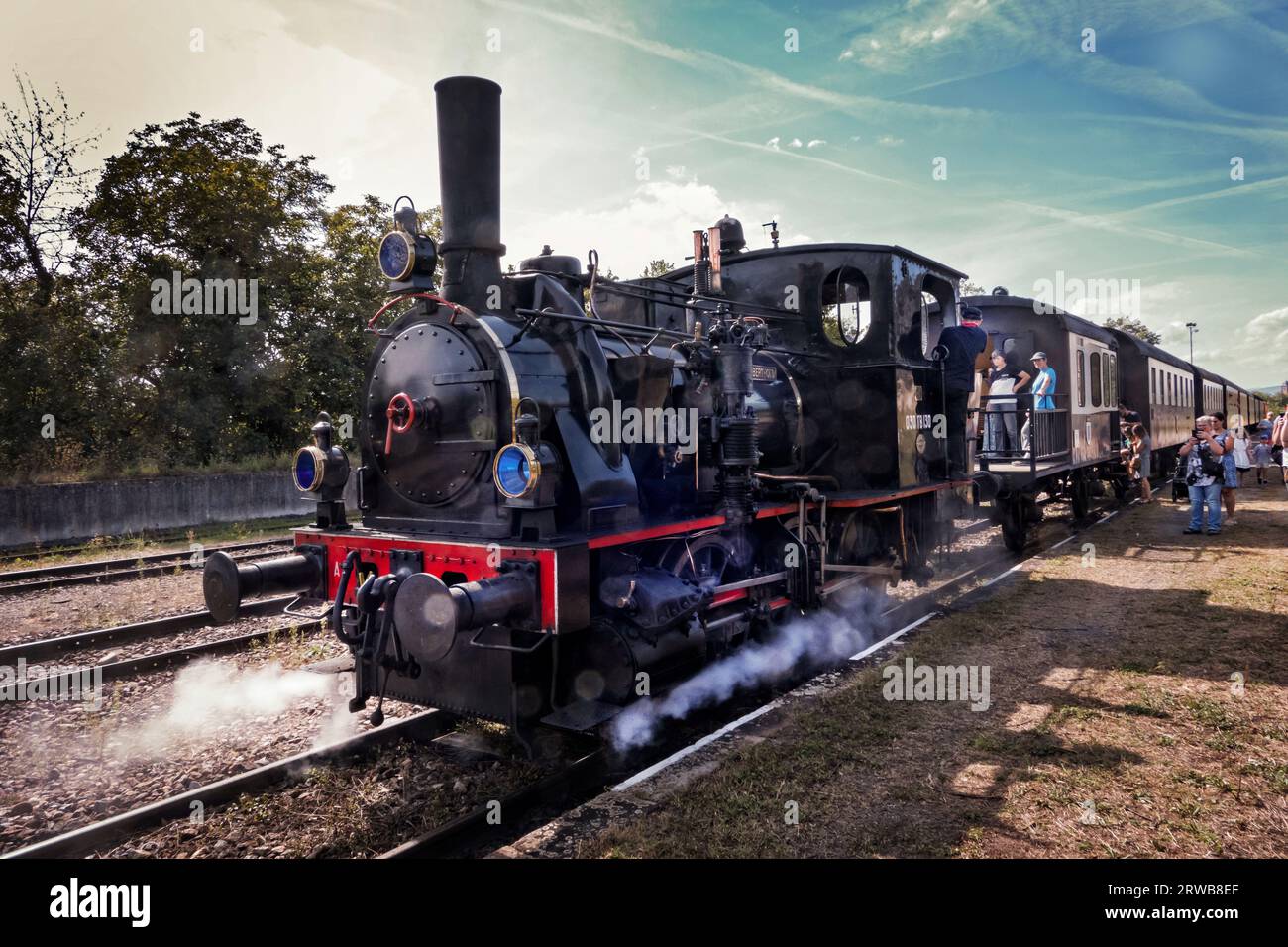 Tankantrieb Bertold arbeitet an der historischen Eisenbahn „Chemin de Fer Touristique du Rhin“ in Vogelsheim Frankreich Stockfoto