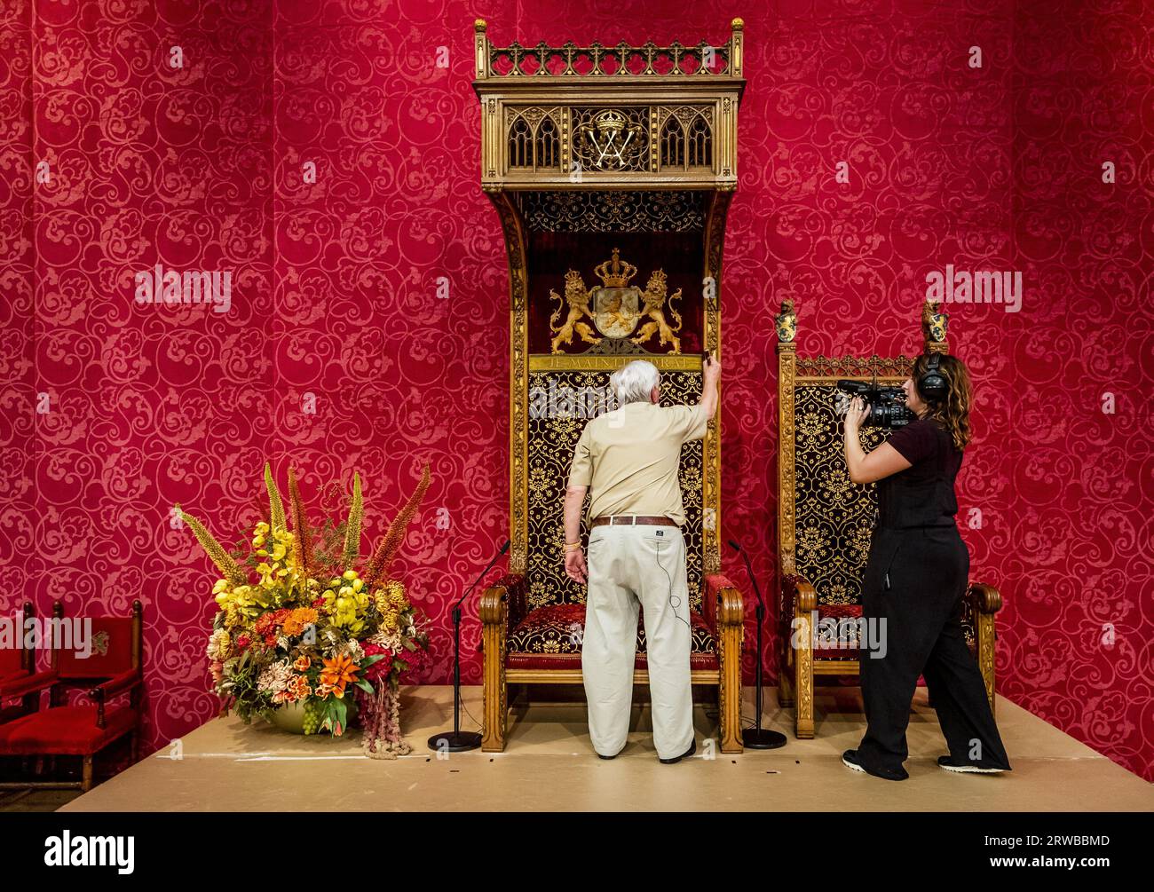 Den Haag, Niederlande. September 2023. DEN HAAG - die letzten Vorbereitungen werden im Königlichen Theater im Vorfeld des Haushaltstages getroffen. Am dritten Dienstag im September hält König Willem-Alexander hier die Rede des Throns. ANP REMKO DE WAAL netherlands Out - belgium Out Credit: ANP/Alamy Live News Credit: ANP/Alamy Live News Stockfoto