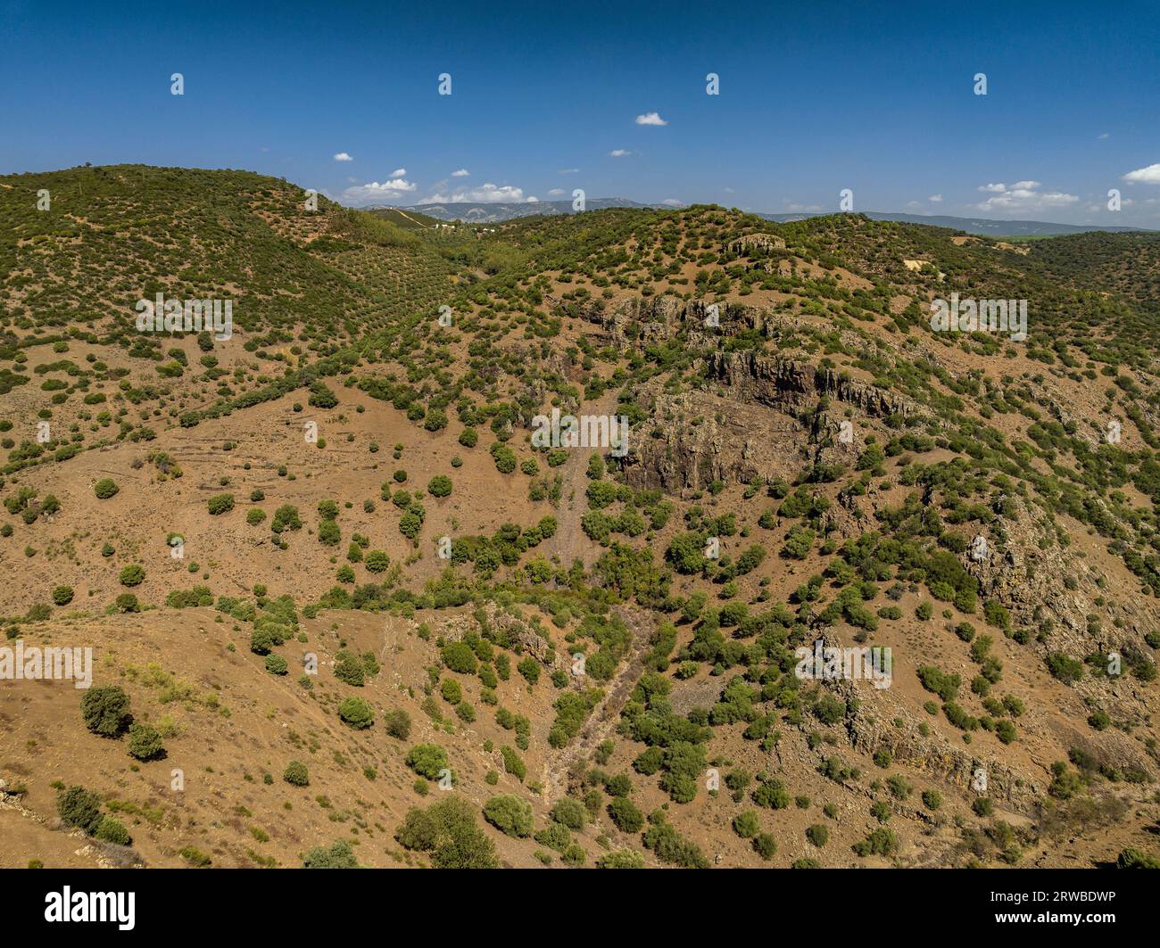 Verlassene Umgebung des Bergwerks Castillo, in Las Navas de Tolosa, in La Carolina (Jaén, Andalusien, Spanien), vor allem: Entornos abandonados de una mina Stockfoto