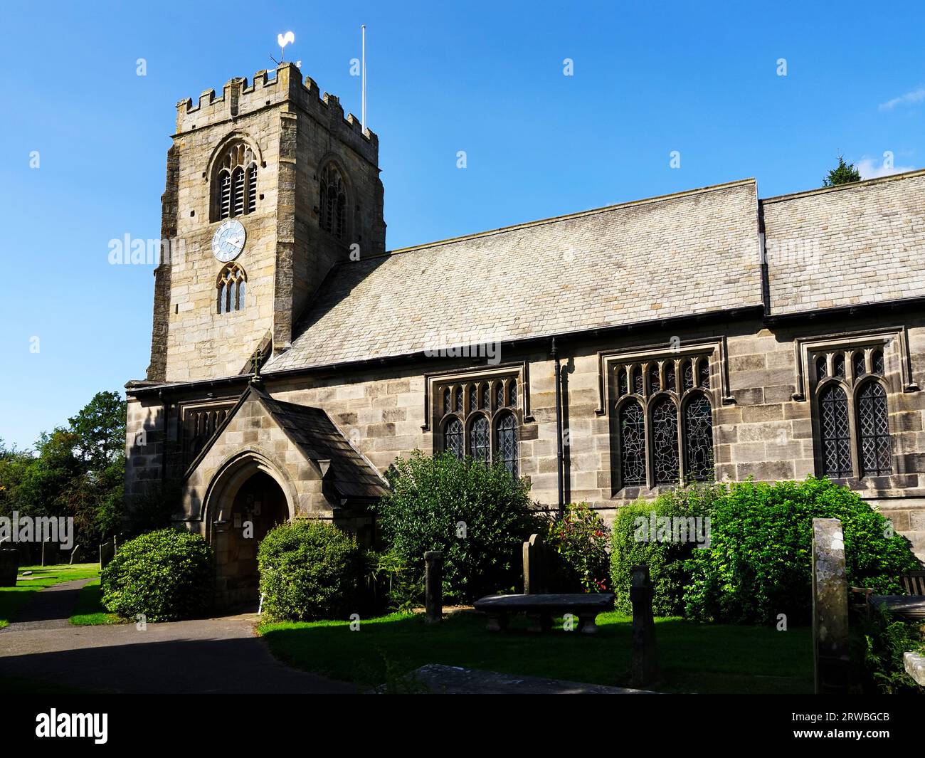 St Thomas a Becket Church entlang des Nidderdale Way in Hampsthwaite Nidderdale North Yorkshire England Stockfoto