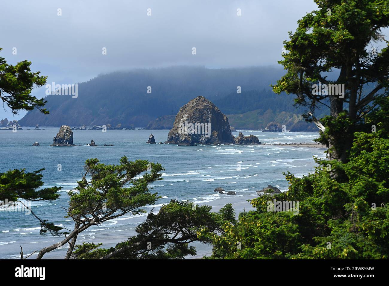 Haystack Rock, Cannon Beach, Oregon Küste Stockfoto