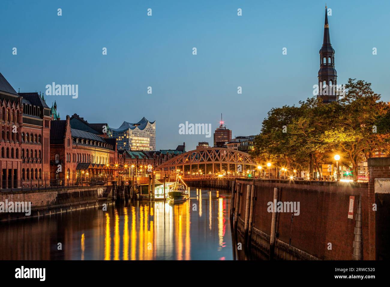 Die Stadt der Lagerhäuser oder die Speicherstadt. Foto aufgenommen am 8. Juni 2023 im UNESCO-Weltkulturerbe Hamburg oder im Freien und Hansestadt Stockfoto