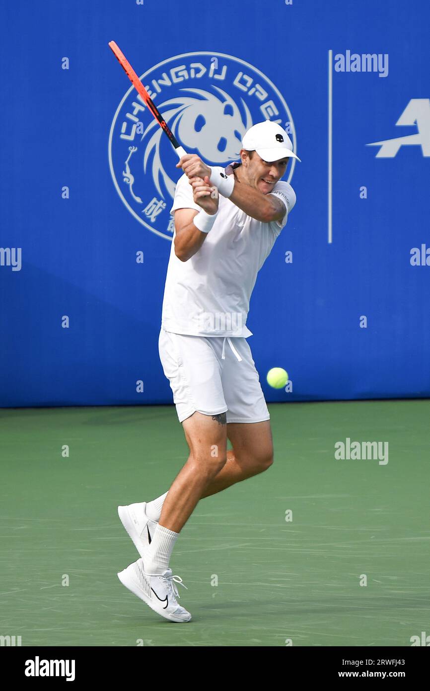 Chengdu, China. 19. September 2023. Egor Gerasimov während des Chengdu Tennis Open Singles Qualifying 2023 - Evgeny Donskoy gegen Egor Gerasimov im Sichuan International Tennis Centre. Quelle: Meng Gao/Alamy Live News Stockfoto