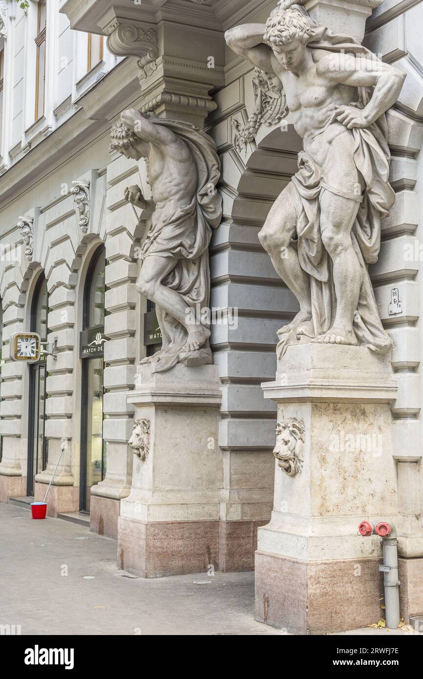 Dekorierte Fassade in Budapest Stockfoto