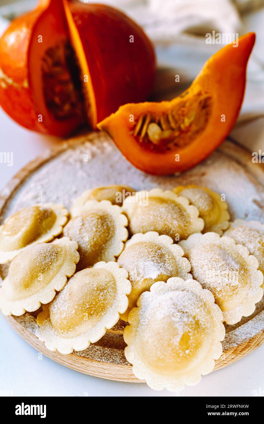 Ravioli mit Kürbisfüllung Stockfoto