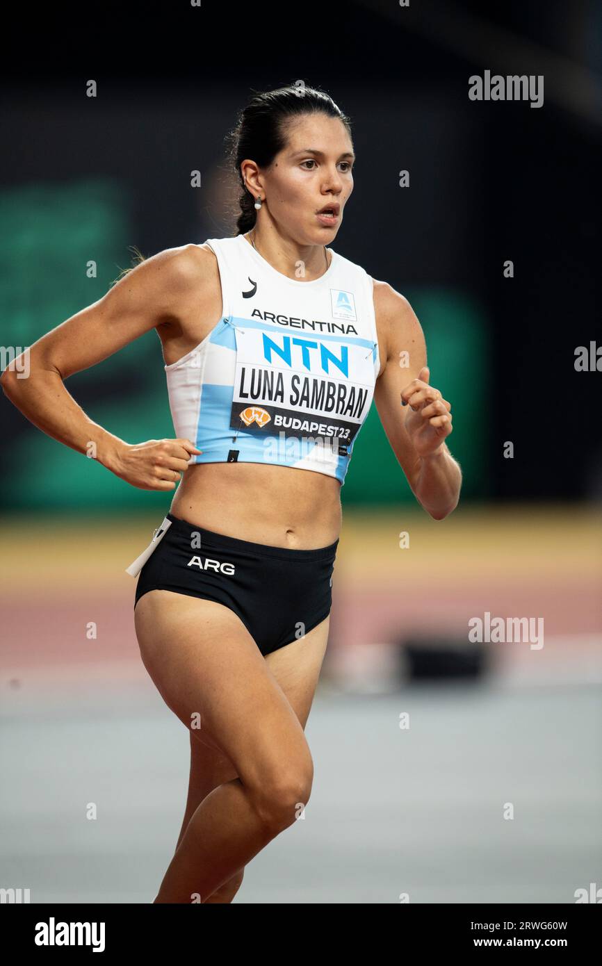 Fedra Aldana Luna Sambran aus Argentinien, die am fünften Tag bei den Leichtathletik-Weltmeisterschaften im National Athletics Centre in den 5000-Meter-Läufen antrat Stockfoto