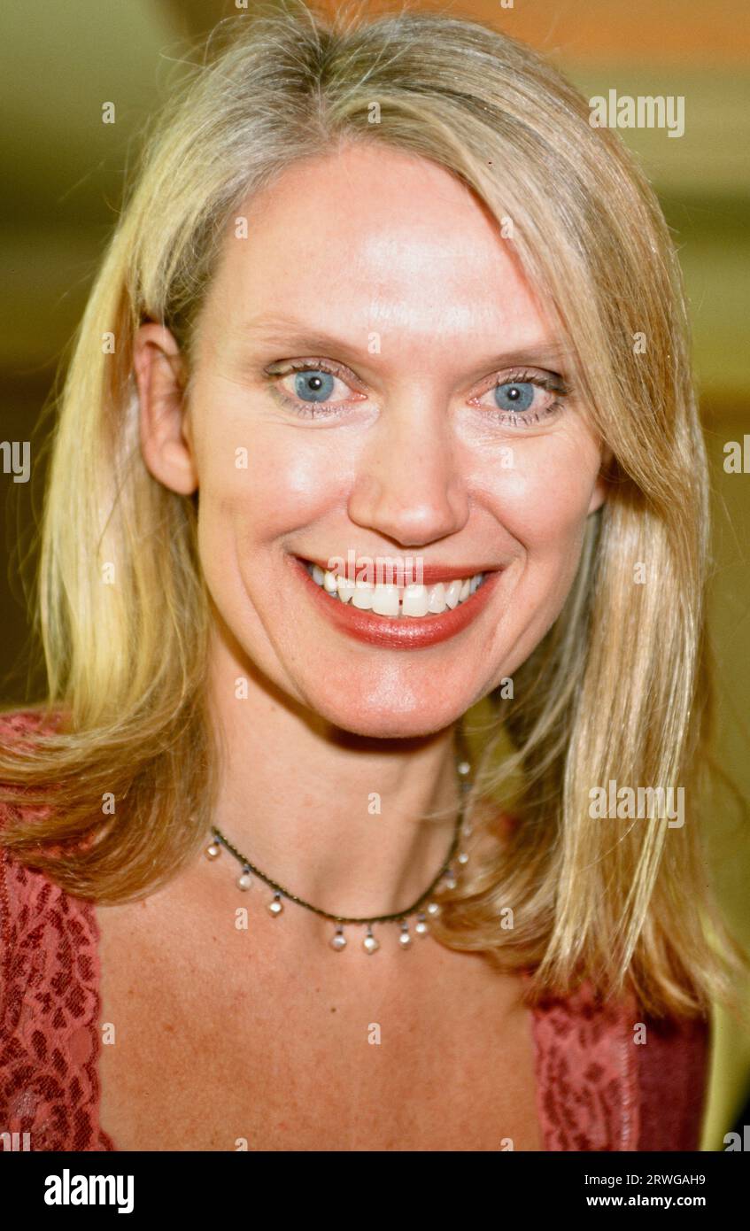 Anneka Rice Tv Presenter Fotos Und Bildmaterial In Hoher Aufl sung 
