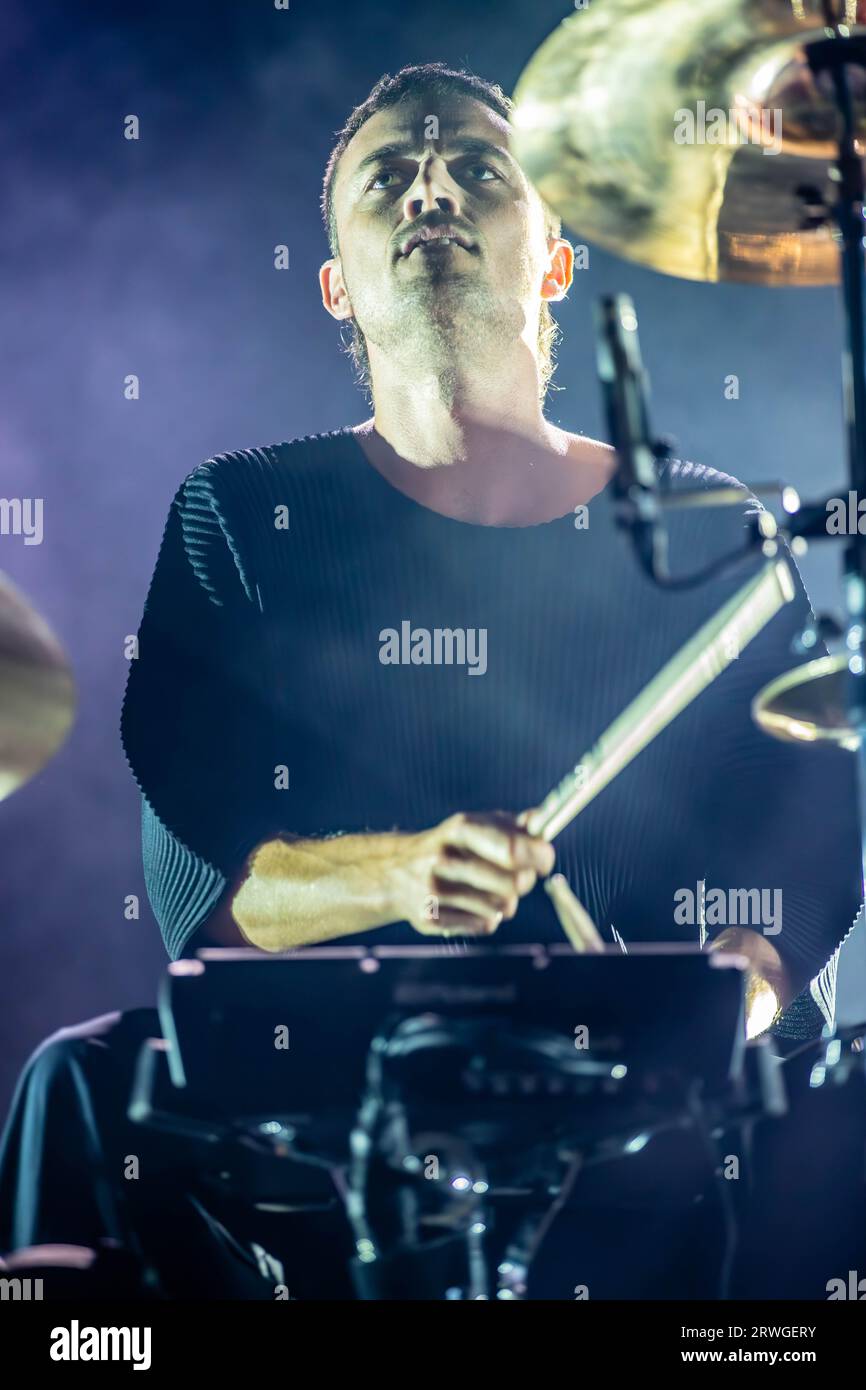 Mailand Italien. September 2023. Der englische Singer-Songwriter und Plattenproduzent JAMES BLAKE spielt live auf der Fabrique-Bühne während der „Playing Robots Into Heaven Tour“. Kredit: Rodolfo Sassano/Alamy Live News Stockfoto