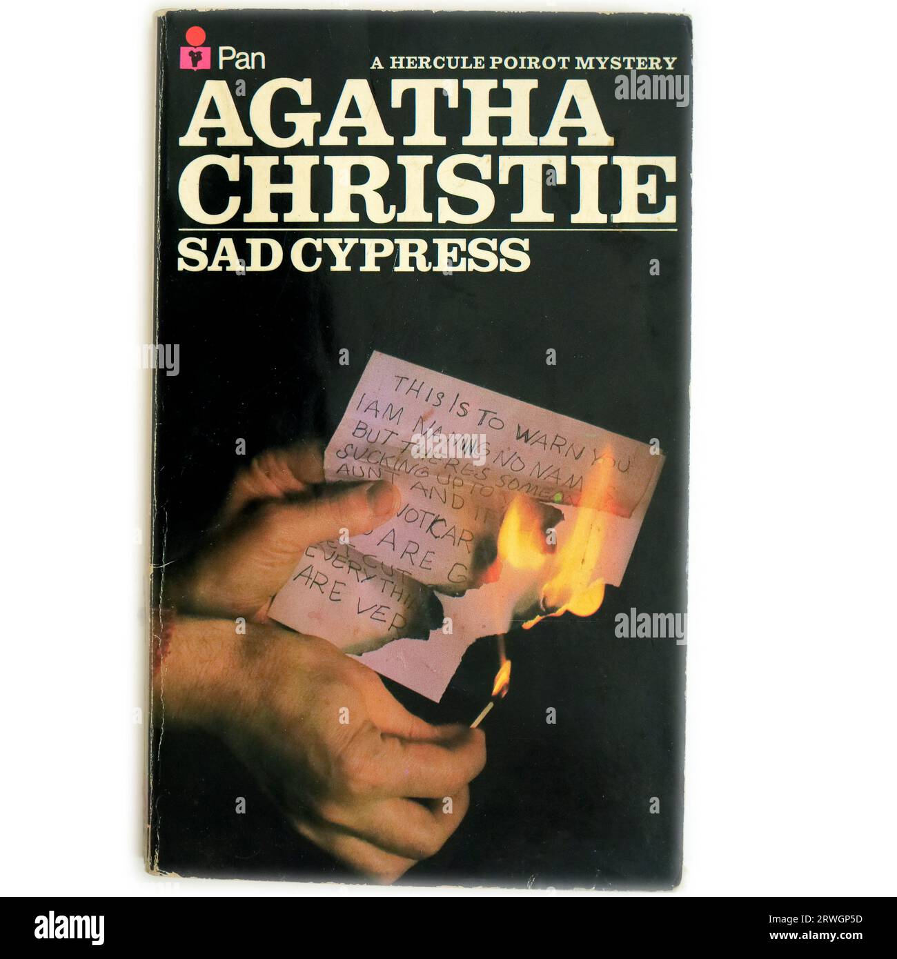 Agatha Christie - Sad Cypress - Buchcover, weißer Hintergrund, Studioeinrichtung. cym. Stockfoto