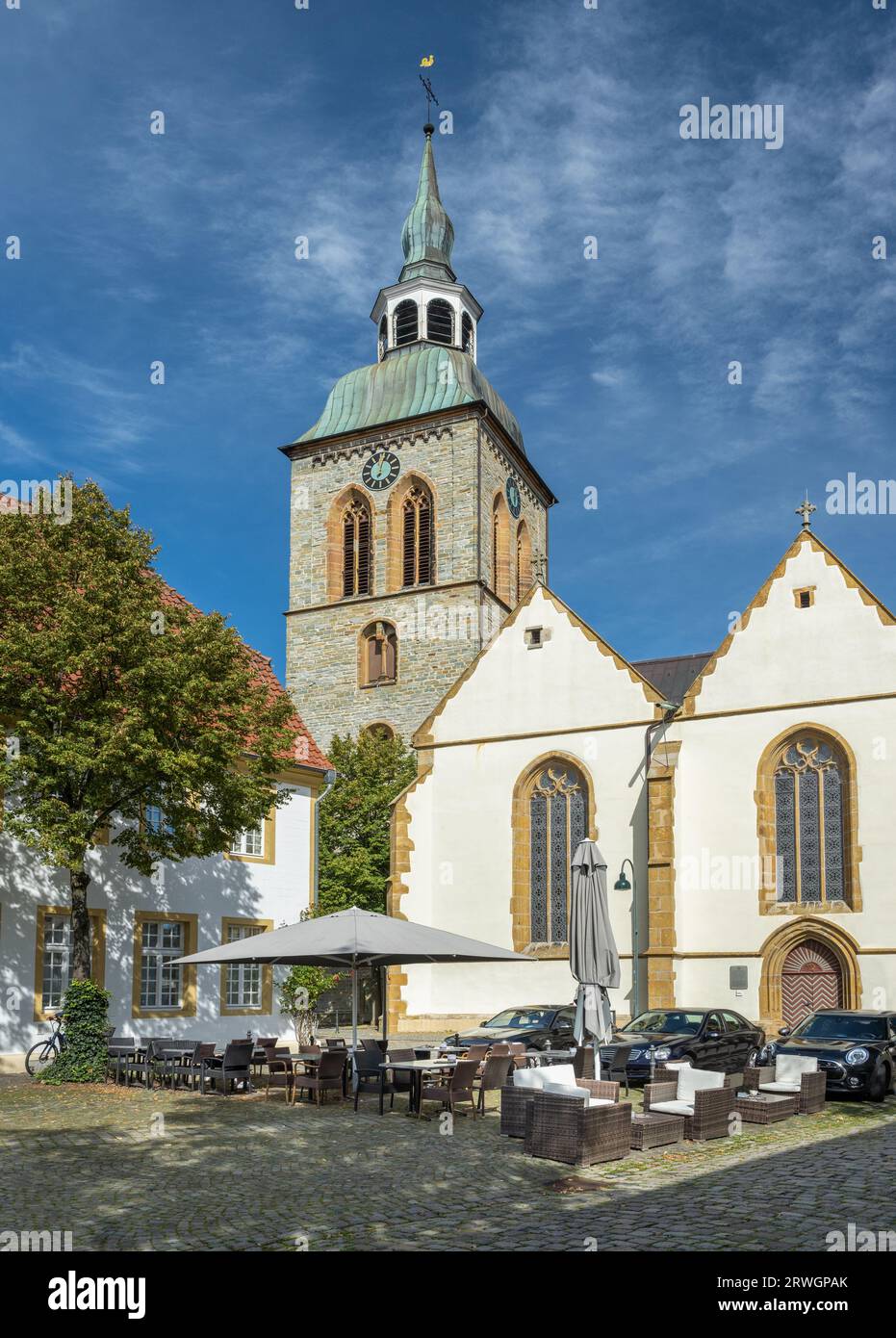 Altstadt von Wiedenbrück mit der Kirche St. Aegidius, Rheda-Wiedenbrück, Ostwestfalen-Lippe, Nordrhein-Westfalen, Deutschland Stockfoto