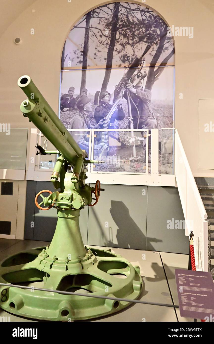 Wien, Österreich. Militärhistorisches Museum Wien. 8-cm-Kanone zur Verteidigung von Flugzeugen Stockfoto