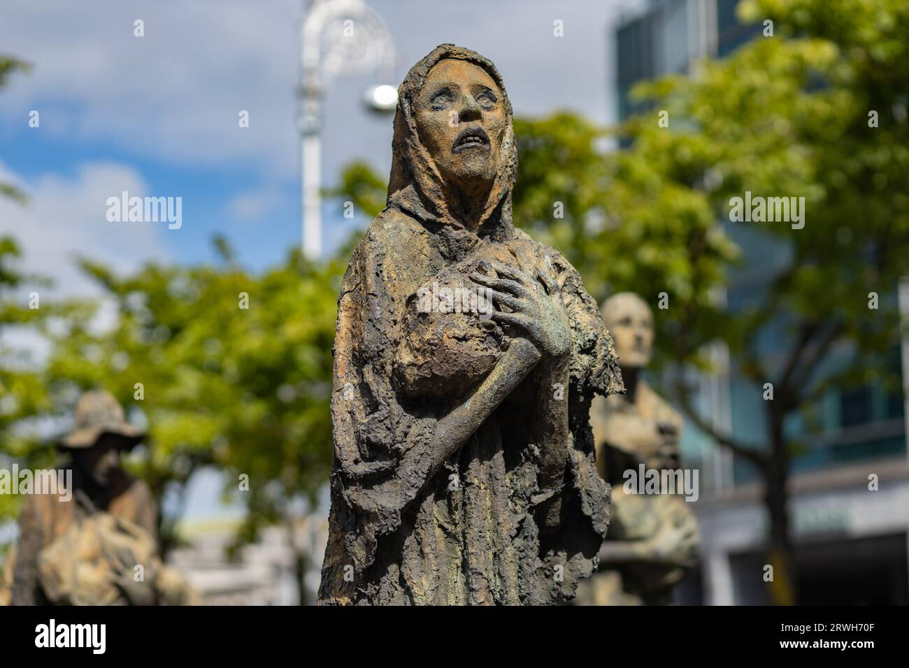 Memorial to the Great Famine Victims in Dublin, Ireland’s Great Famine, The Famine Statues