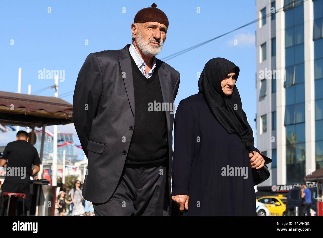 Muslimischer Ehemann und Ehefrau in Istanbul, Türkei Stockfoto