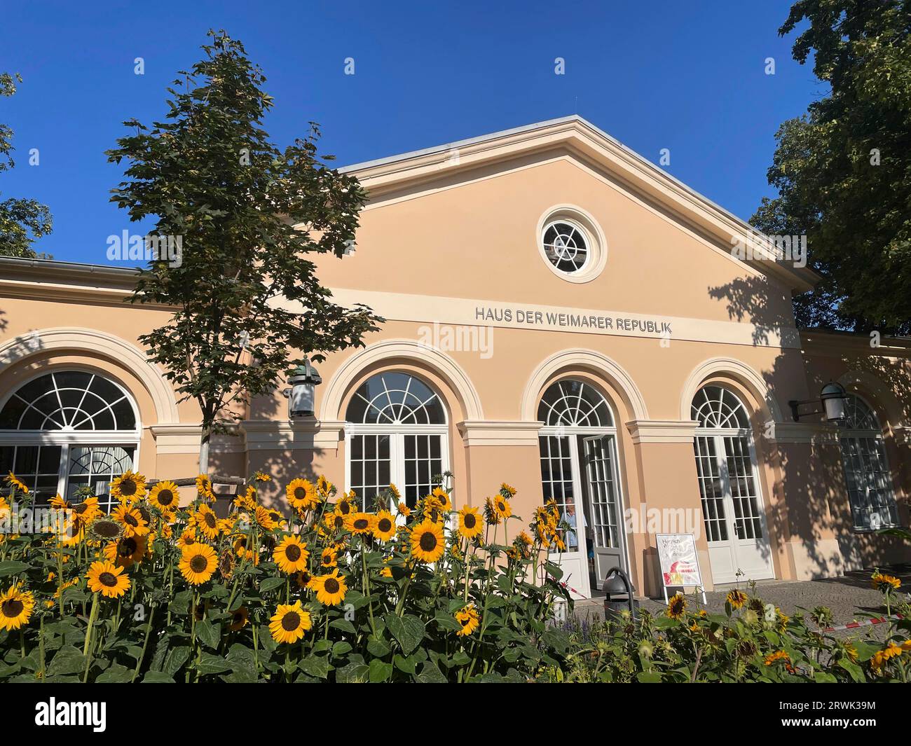 Haus der Weimarer Republik, Ort des Gedenkens, erste deutsche Demokratie, Weimar, Thüringen, Deutschland Stockfoto