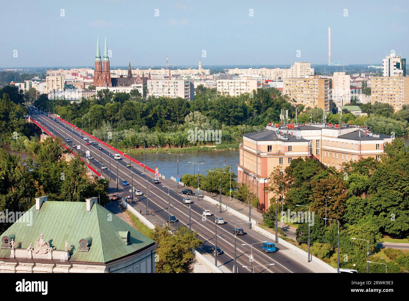 Stadtbild von Warschau, Polen, Slasko-Dabrowski-Brücke. Auf den ersten Plan Srodmiescie Bezirk. Praga hinter der weichsel Stockfoto