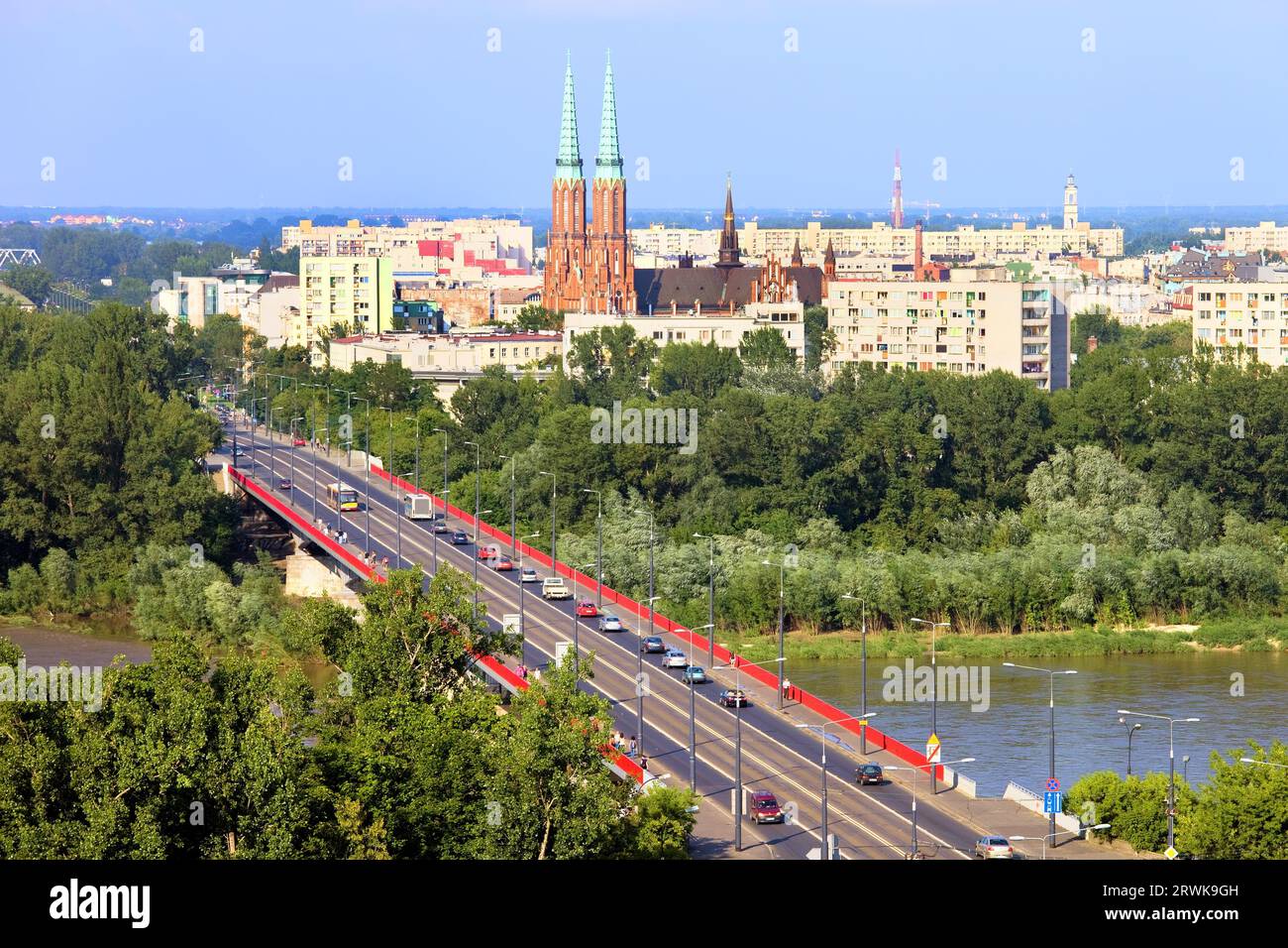 Stadtbild von Warschau, Polen, Slasko-Dabrowski Brücke, Praga Viertel hinter der Weichsel Stockfoto