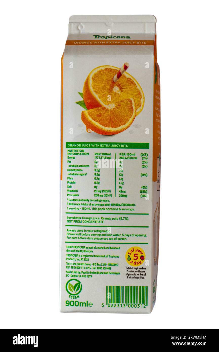 Nährwertangaben auf dem Karton Tropicana Orange mit extra saftigen Stückchen Orangensaft Stockfoto