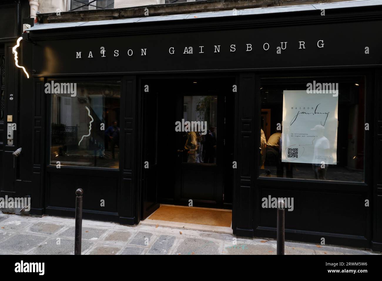 ERÖFFNUNG DES MAISON GAINSBOURG PARIS Stockfoto