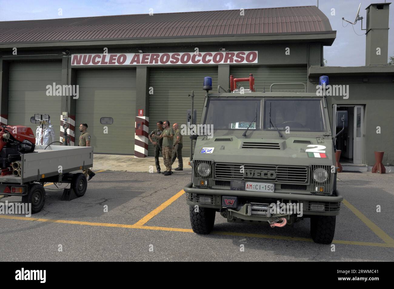 - Militärflughafen Cattle (Novara), Feuerwehrdienst - aeroporto militare di Cattle (Novara), Servizio antincendio Stockfoto