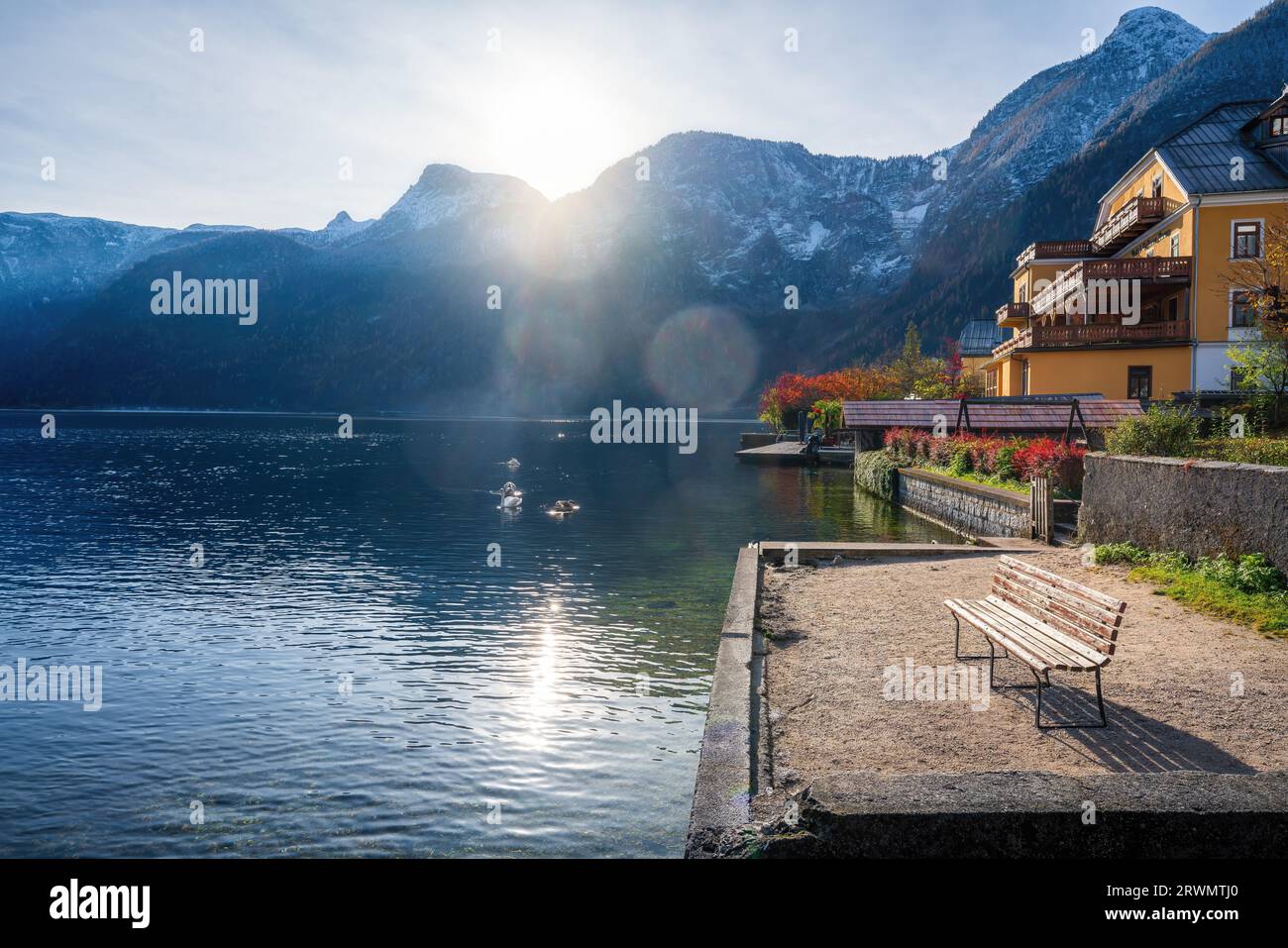 Hallstätter Alpen und See - Hallstatt, Österreich Stockfoto