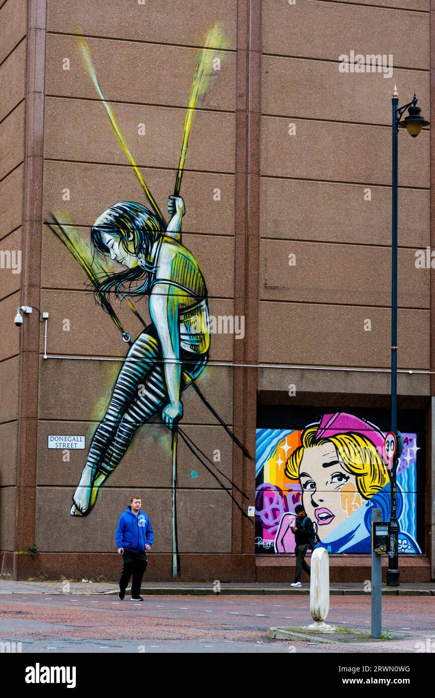 Farbe in Belfast, Donegall Street, Nordirland. Stockfoto