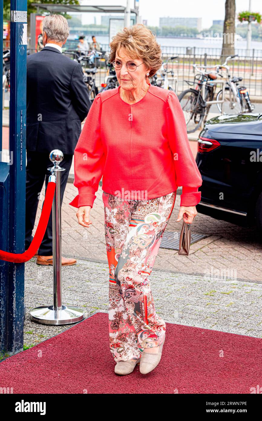 AMSTERDAM - Prinzessin Margriet von den Niederlanden eröffnet am 20. September 2023 im Theater Meervaart die sixt International Conference for Perianaesthesia Nurses (ICPAN) mit dem Titel zoneâ World Starts Outside Your Comfort âThe. Foto: Patrick van Katwijk Stockfoto