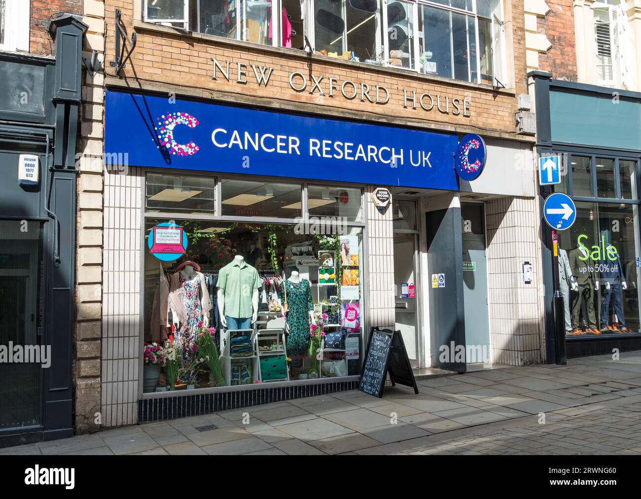 Cancer Research UK Charity Shop, High Street, Lincoln City, Lincolnshire, England, UK Stockfoto