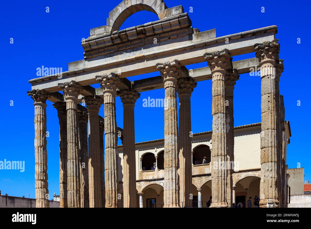 Korinthische Säulen des römischen Bauwerks Stockfoto