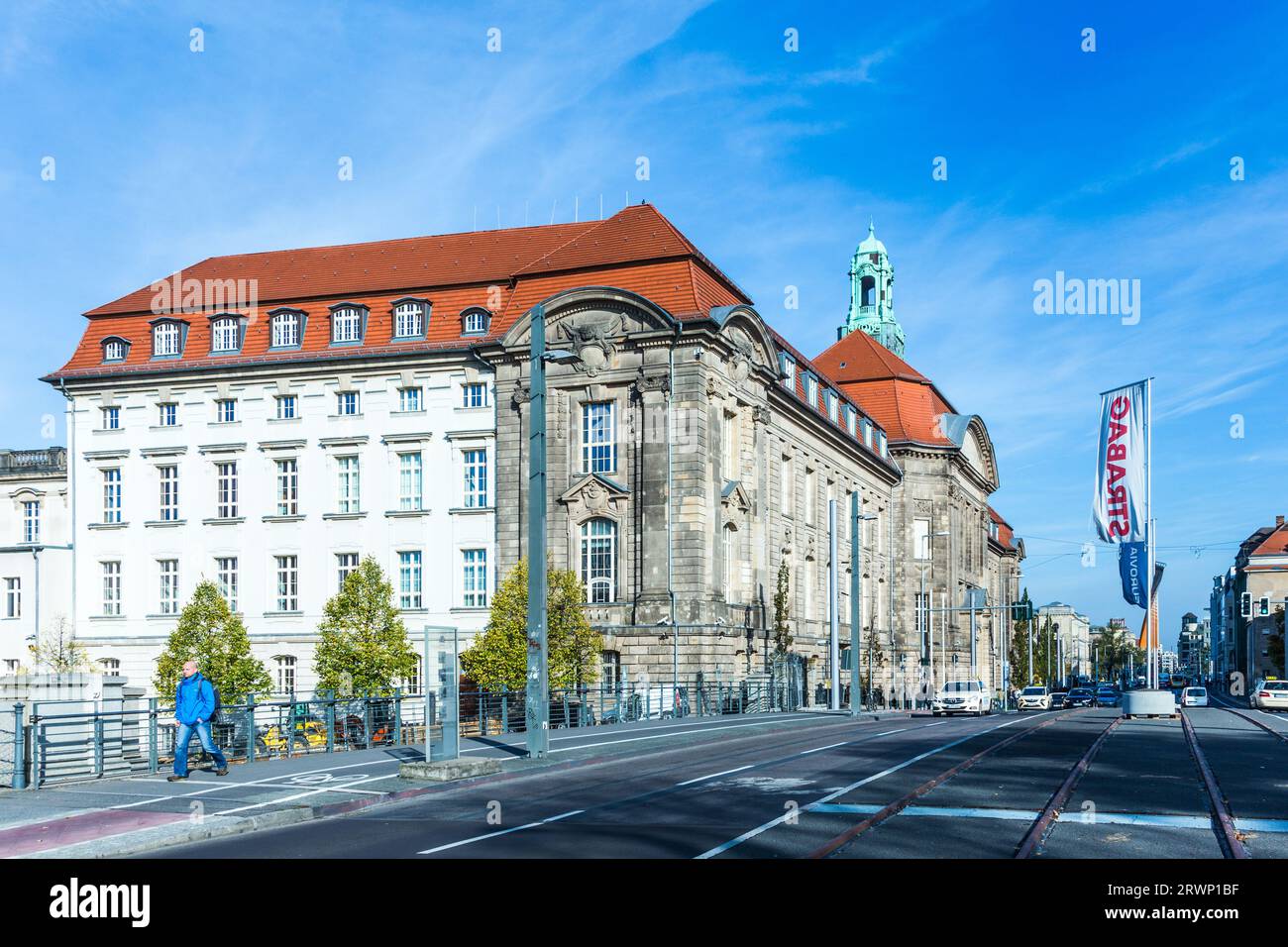 Berlin, Deutschland - 27. Oktober 2014: Fassade des Bundesministeriums für Wirtschaft und Energie in Berlin Stockfoto