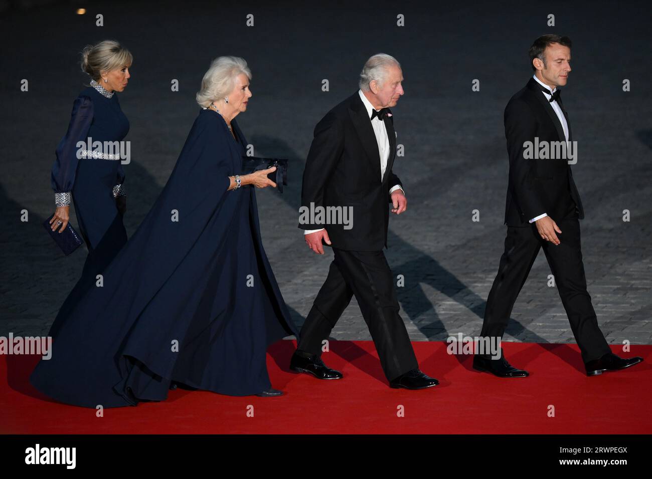 (Links-rechts) Brigitte Macron, Königin Camilla, König Karl III. Und der französische Präsident Emmanuel Macron nahmen während des Staatsbesuchs in Frankreich am Staatsbankett im Schloss von Versailles in Paris Teil. Bilddatum: Mittwoch, 20. September 2023. Stockfoto