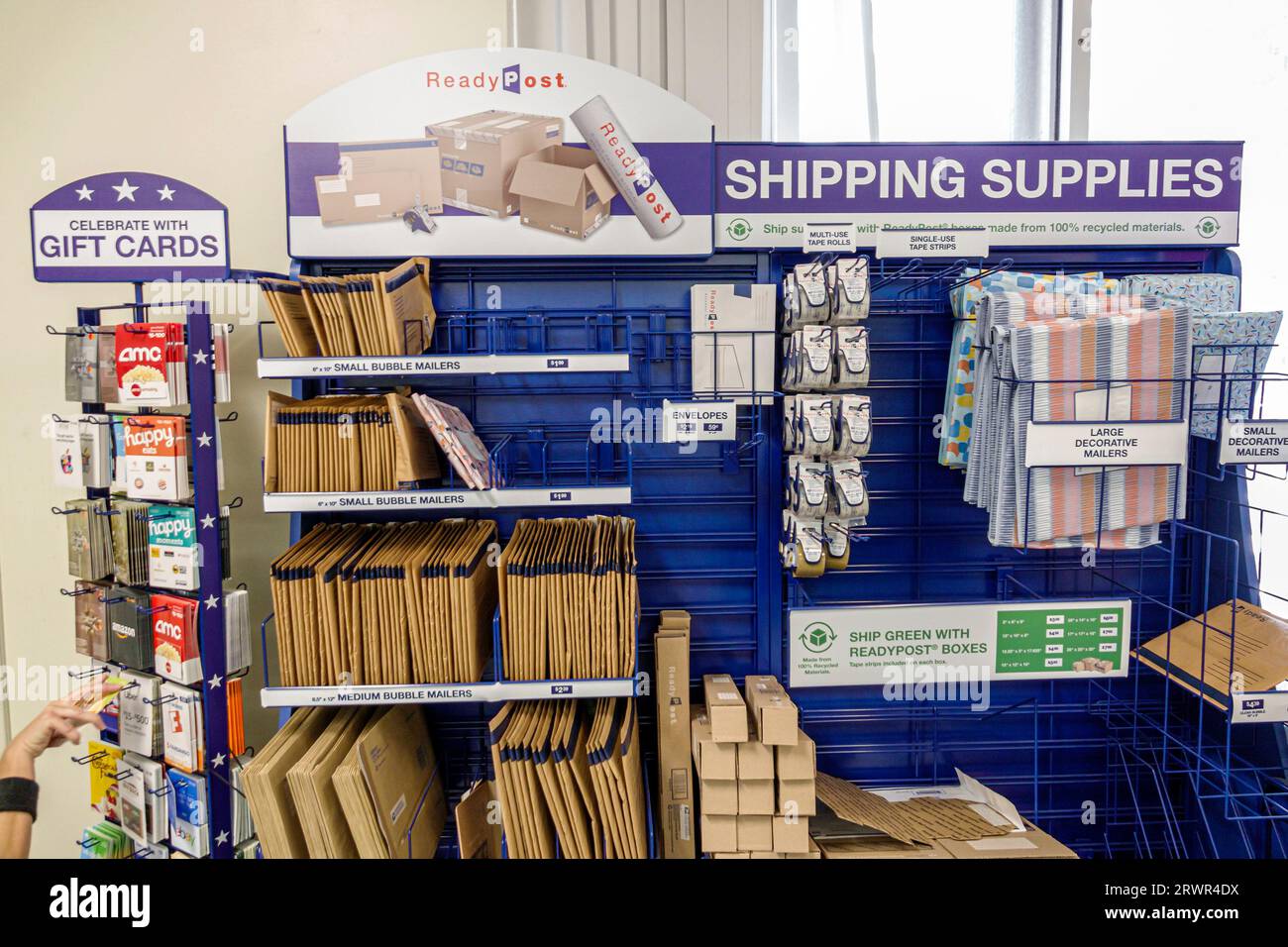 Miami Beach Florida, United States Post Office USPO, Inneneinrichtung, Versandmaterial, Geschenkkarten, Ausstellungsverkauf Stockfoto